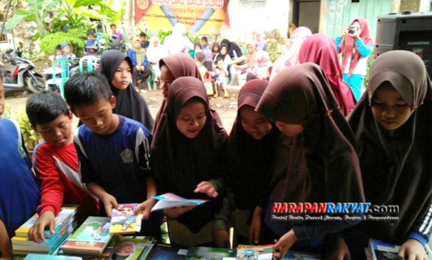 Kababuk: Menginspirasi Minat Baca Melalui Kegiatan Literasi di Desa Karyamukti